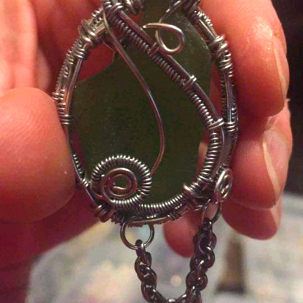 *Holiday Sale* 🇨🇦Beautiful Beach Glass Pendant